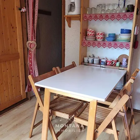 Cosy Pour 4 Au Grand-bornand Avec Balcon - Fr-1-458-207